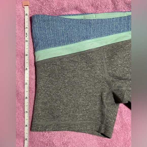 Ivivva: Girls Shorts- Size 8 - Picture 6 of 8